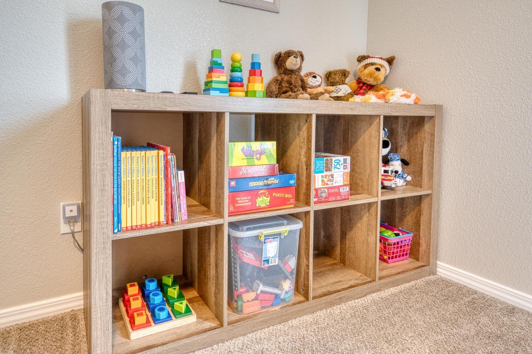 Family Friendly Playroom Garage Caldwell Eksteriør billede